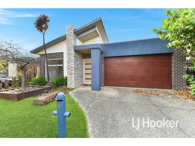 9 Portland Road, Pakenham VIC 3810