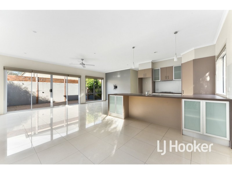 9 Portland Road, Pakenham VIC 3810