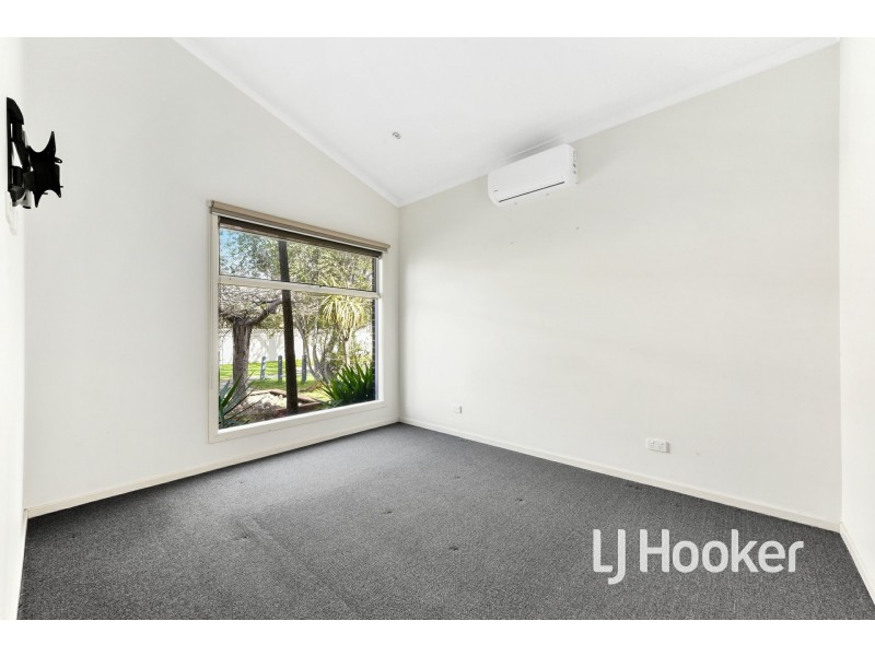 9 Portland Road, Pakenham VIC 3810