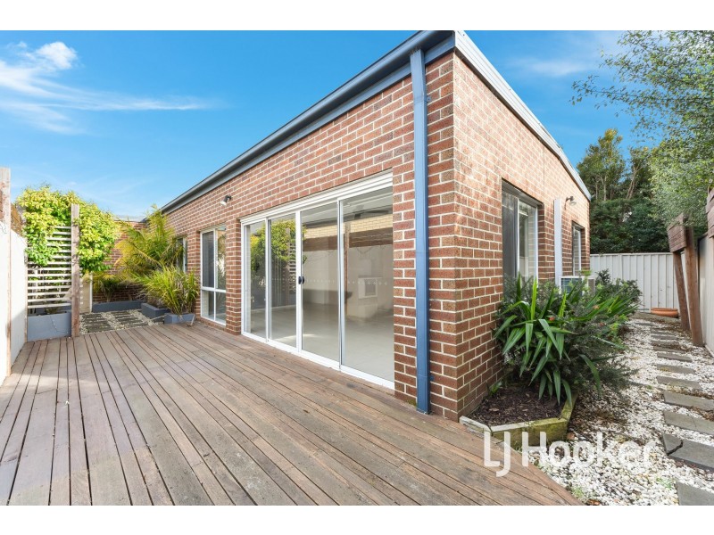 9 Portland Road, Pakenham VIC 3810