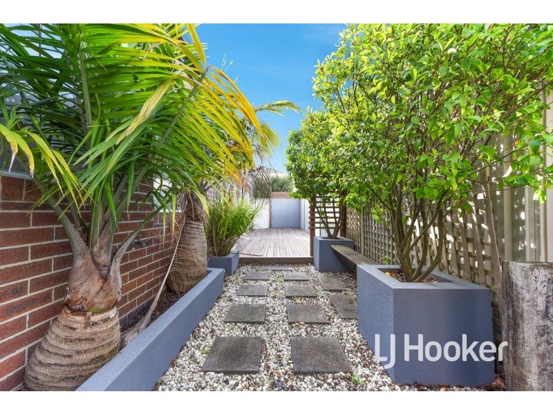 9 Portland Road, Pakenham VIC 3810