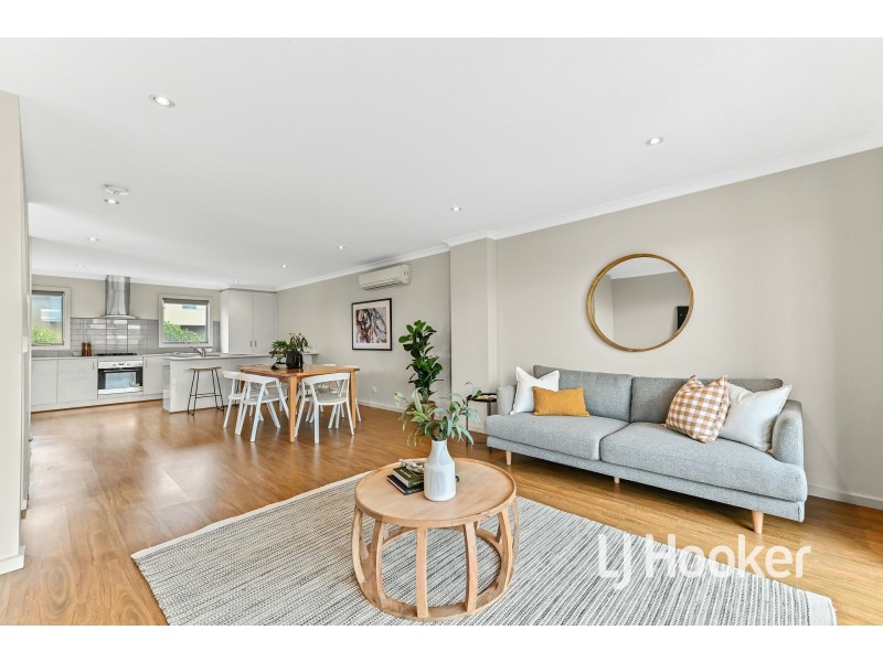 10/13 Harlesden Circuit, Pakenham VIC 3810