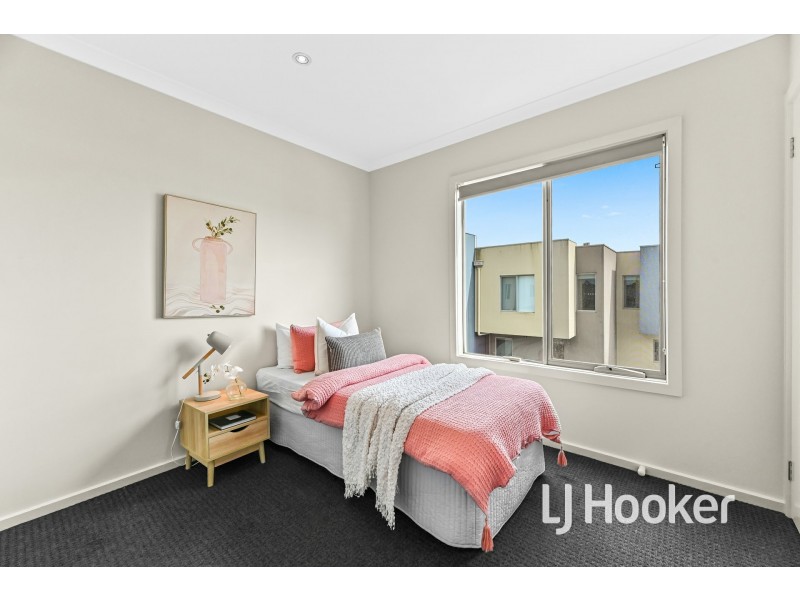 10/13 Harlesden Circuit, Pakenham VIC 3810
