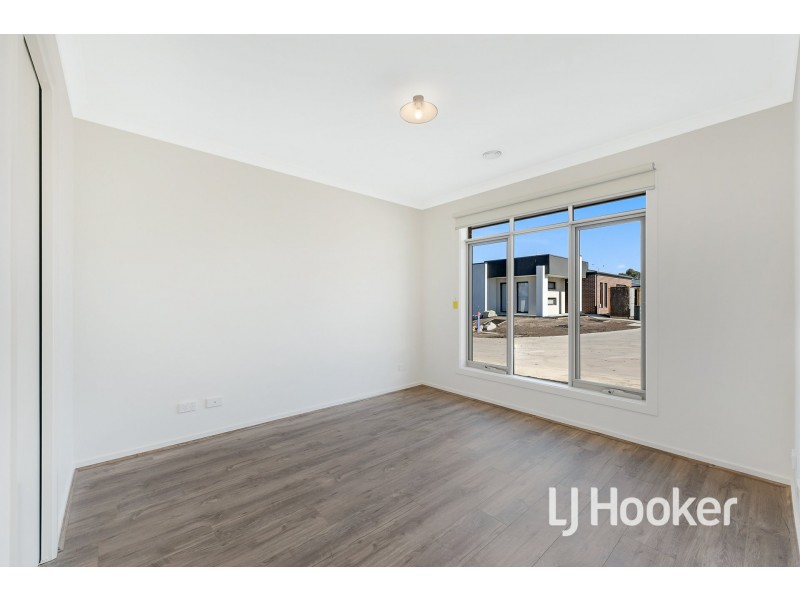 26 Cabernet Way, Pakenham VIC 3810