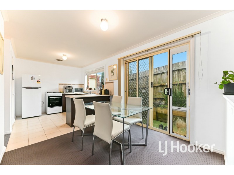 6/5 Glenda Court, Pakenham VIC 3810