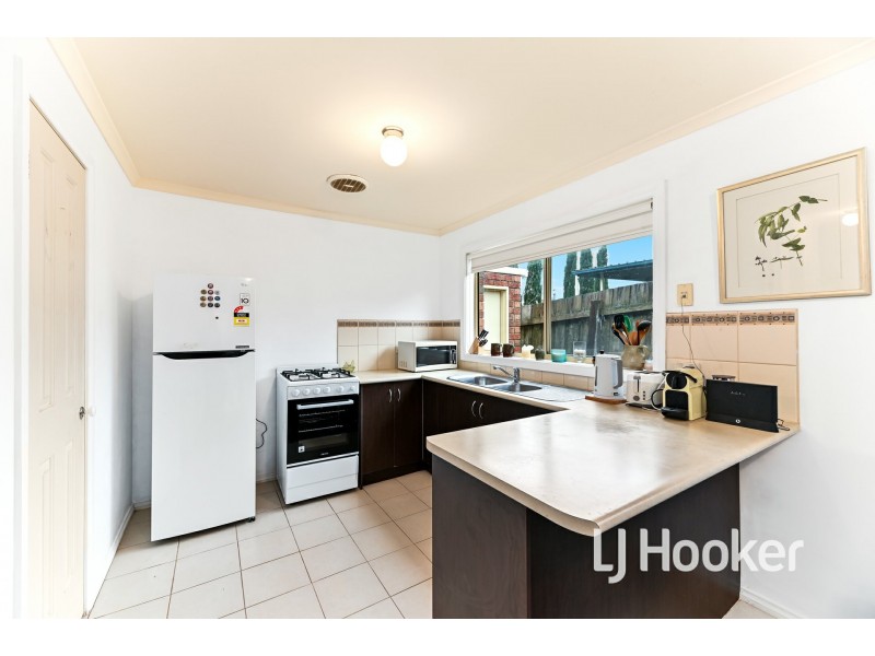 6/5 Glenda Court, Pakenham VIC 3810