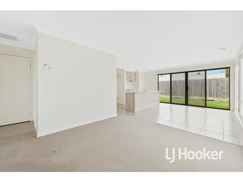 2 Wigan Court, Officer VIC 3809