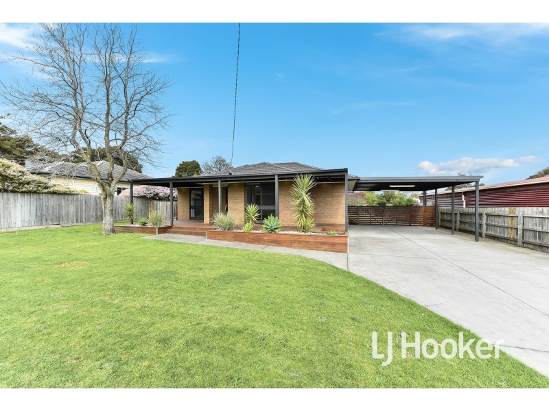 19 Station Street, Lang Lang VIC 3984