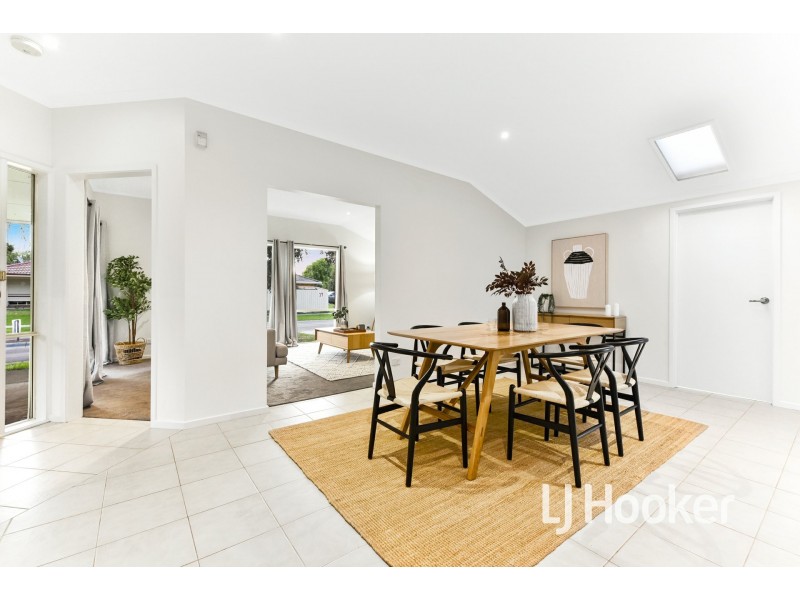 28 Pommel Street, Pakenham VIC 3810