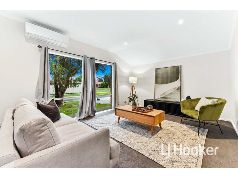 28 Pommel Street, Pakenham VIC 3810