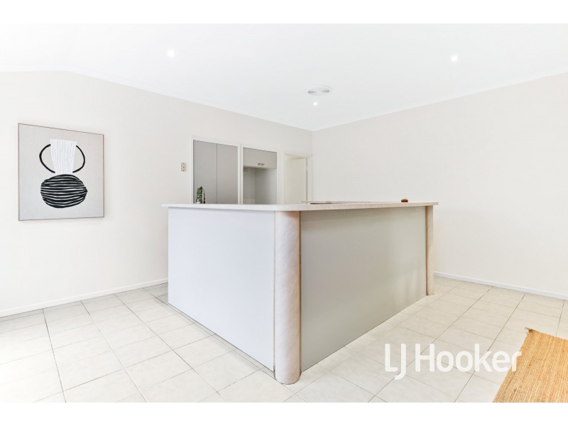28 Pommel Street, Pakenham VIC 3810
