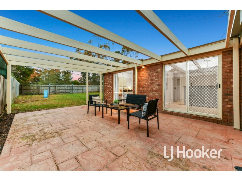 28 Pommel Street, Pakenham VIC 3810