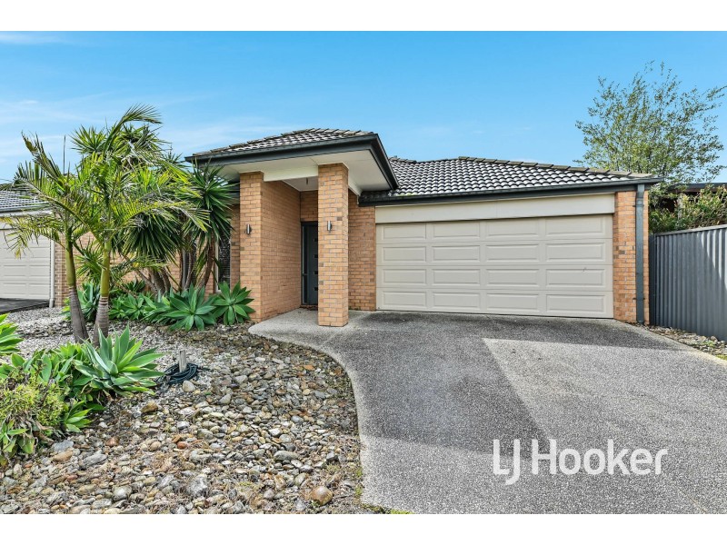 12 Bailey Place, Pakenham VIC 3810