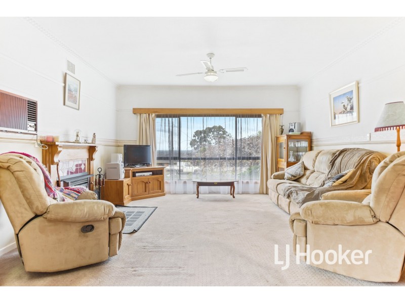 12 Archer Road, Garfield VIC 3814