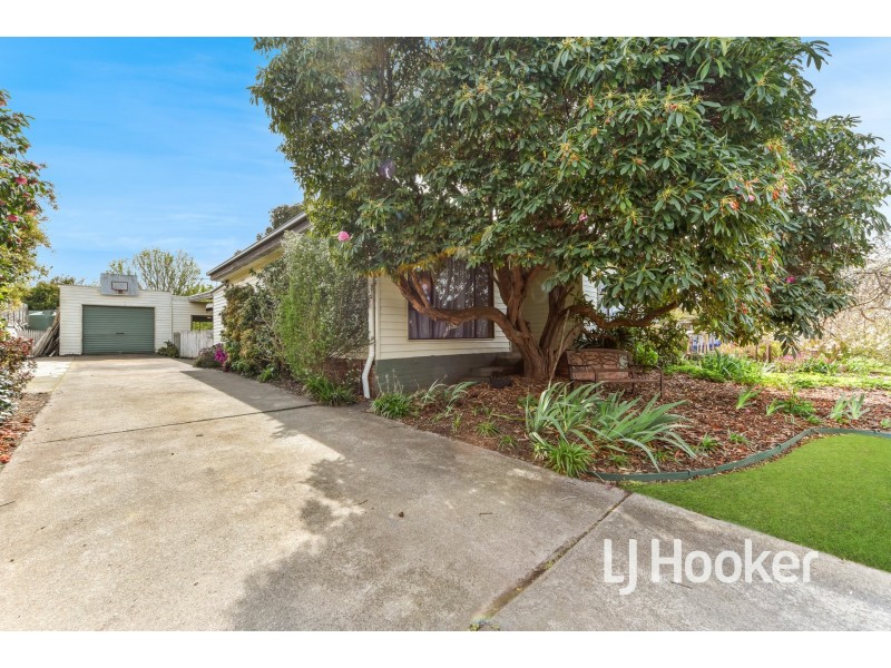 12 Archer Road, Garfield VIC 3814