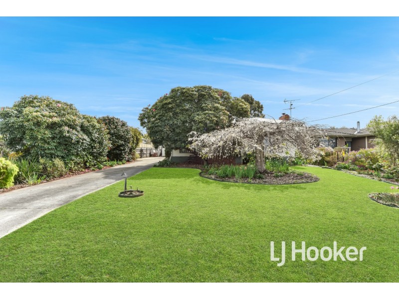 12 Archer Road, Garfield VIC 3814