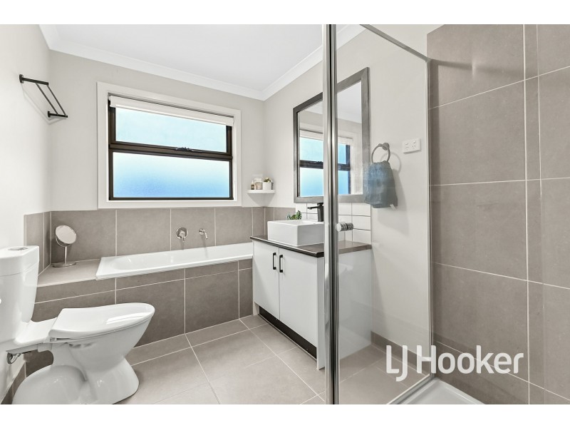 48 Bridge Road, Officer VIC 3809