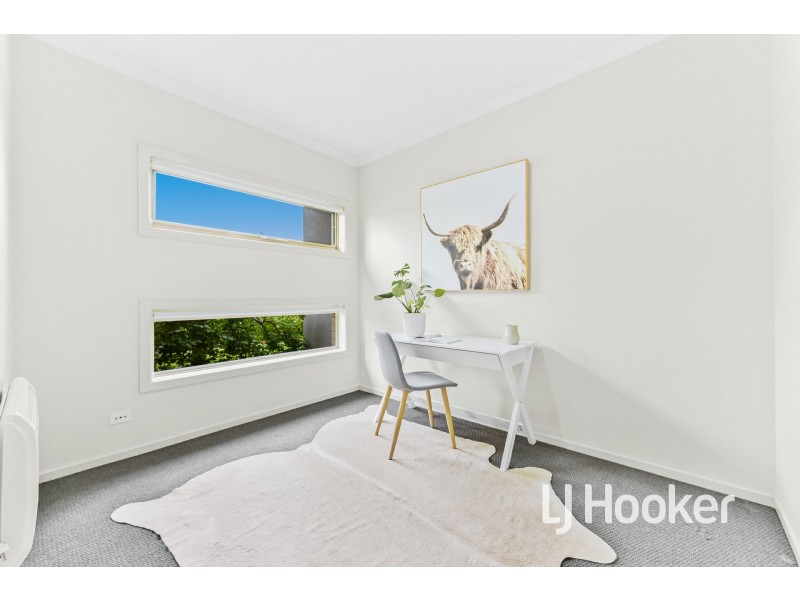 12 Haakman Way, Pakenham VIC 3810