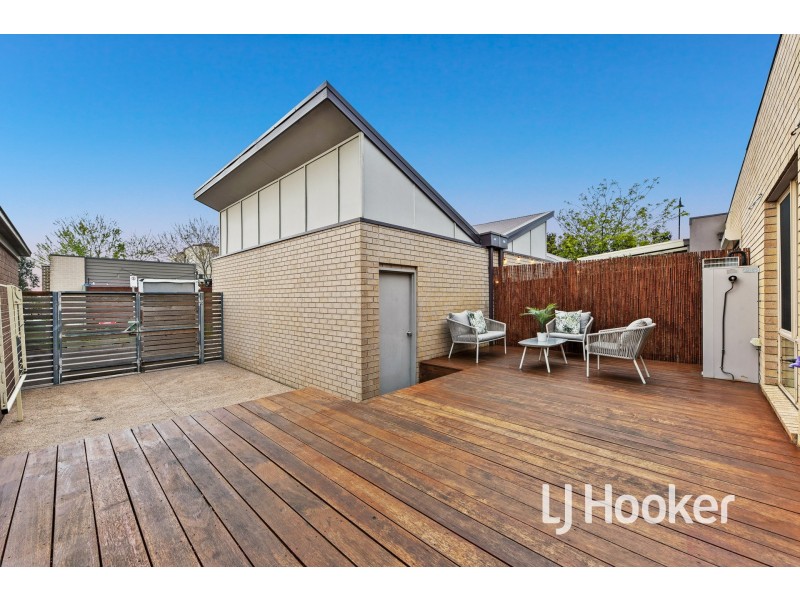 12 Haakman Way, Pakenham VIC 3810