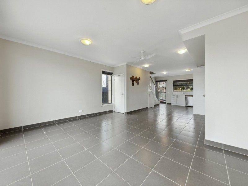 101/141 Windermere Boulevard, Pakenham VIC 3810