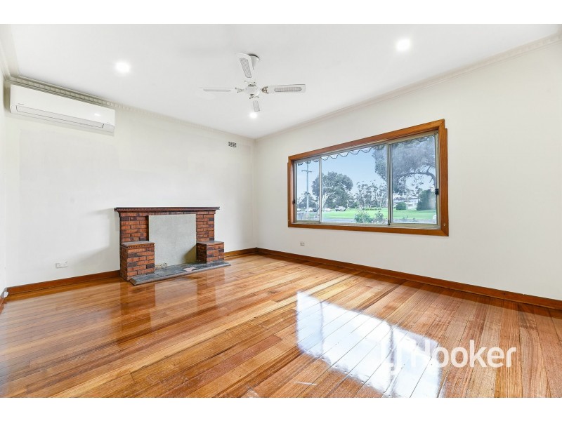 18 John Street, Pakenham VIC 3810