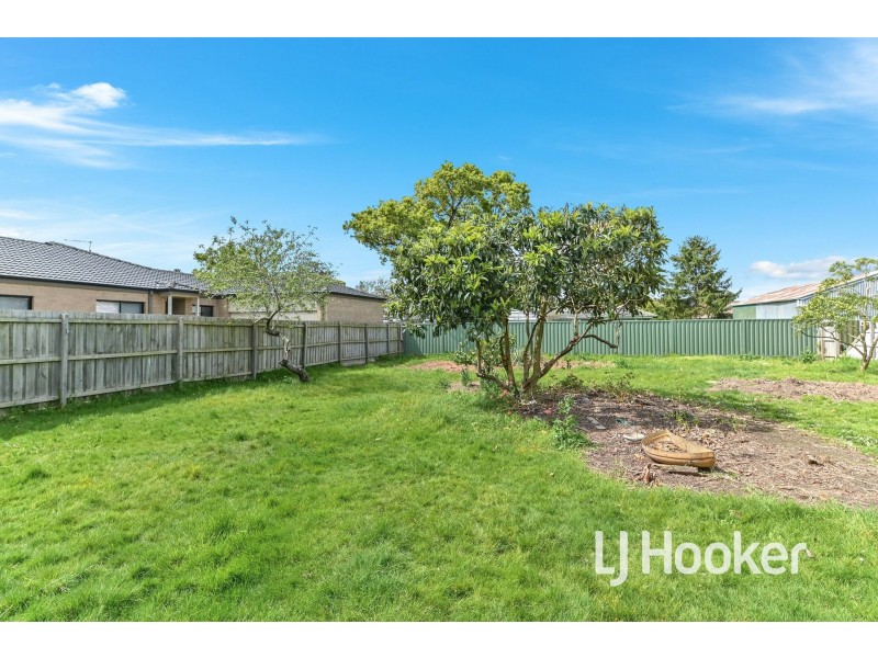 18 John Street, Pakenham VIC 3810