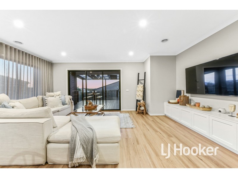 121 Grandvue Boulevard, Officer VIC 3809