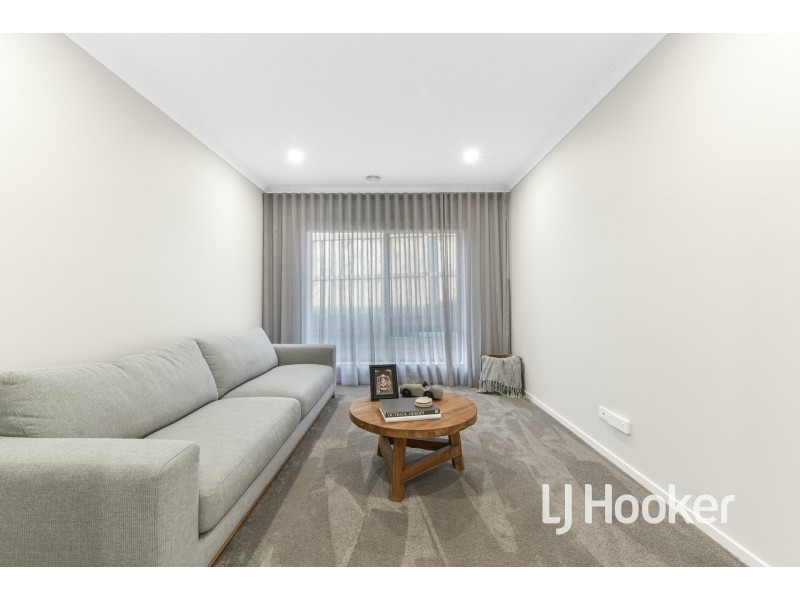 121 Grandvue Boulevard, Officer VIC 3809