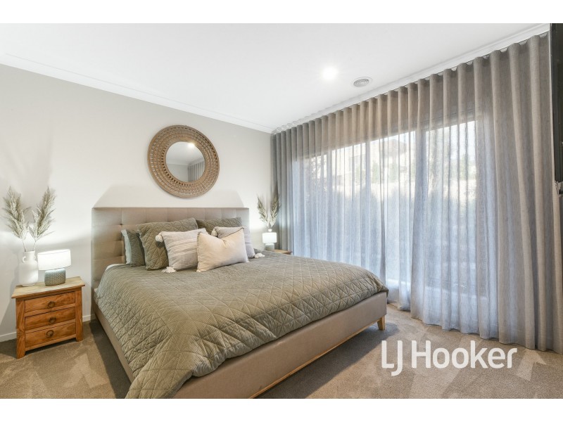 121 Grandvue Boulevard, Officer VIC 3809