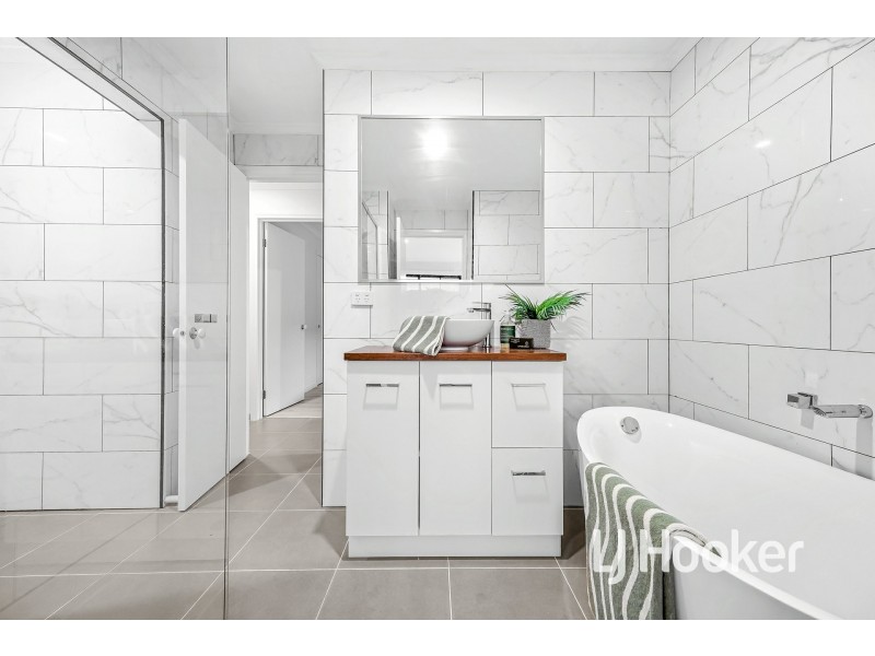 16/7 Syme Road, Pakenham VIC 3810