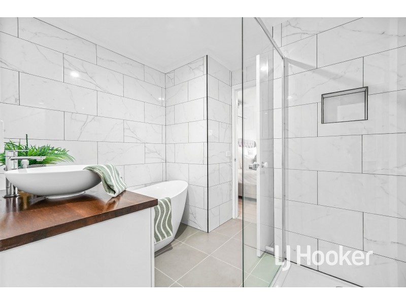 16/7 Syme Road, Pakenham VIC 3810