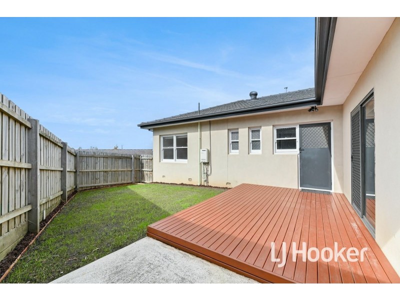 Unit 1/157 Ahern Road, Pakenham VIC 3810
