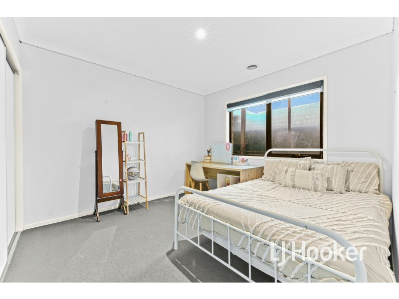 14 Sweet Pea Drive, Pakenham VIC 3810