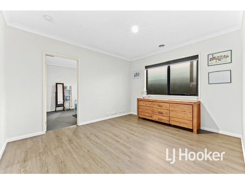 14 Sweet Pea Drive, Pakenham VIC 3810