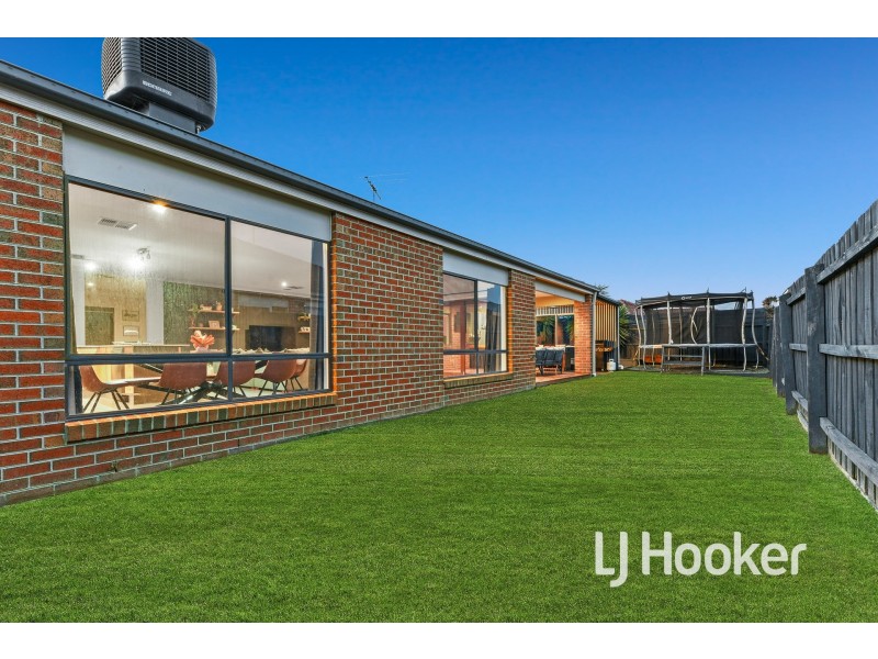 14 Sweet Pea Drive, Pakenham VIC 3810