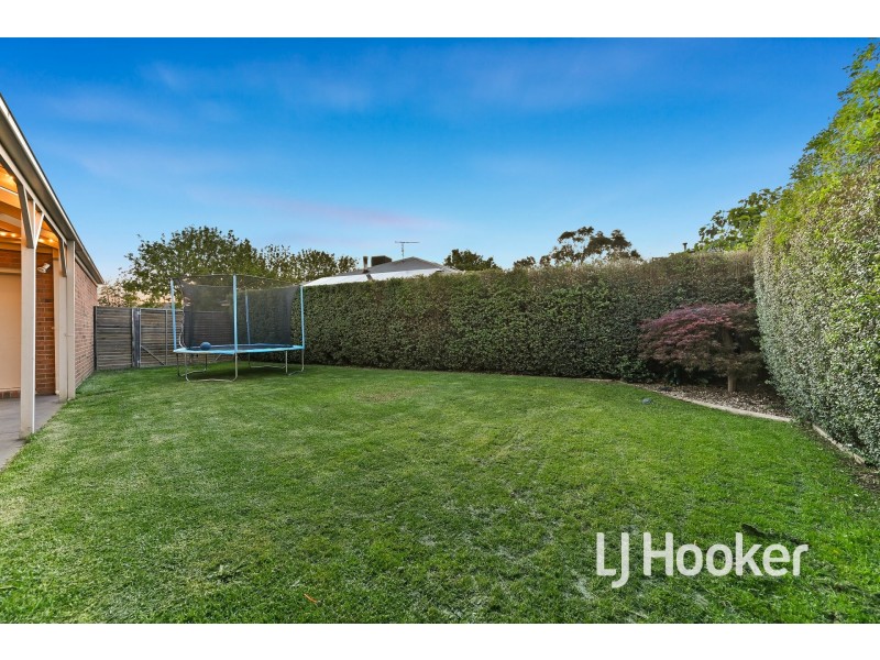 3 Bohemia Crescent, Pakenham VIC 3810