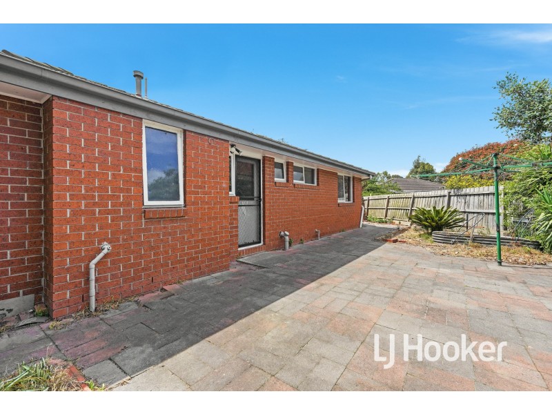 3 Anita Place, Pakenham VIC 3810