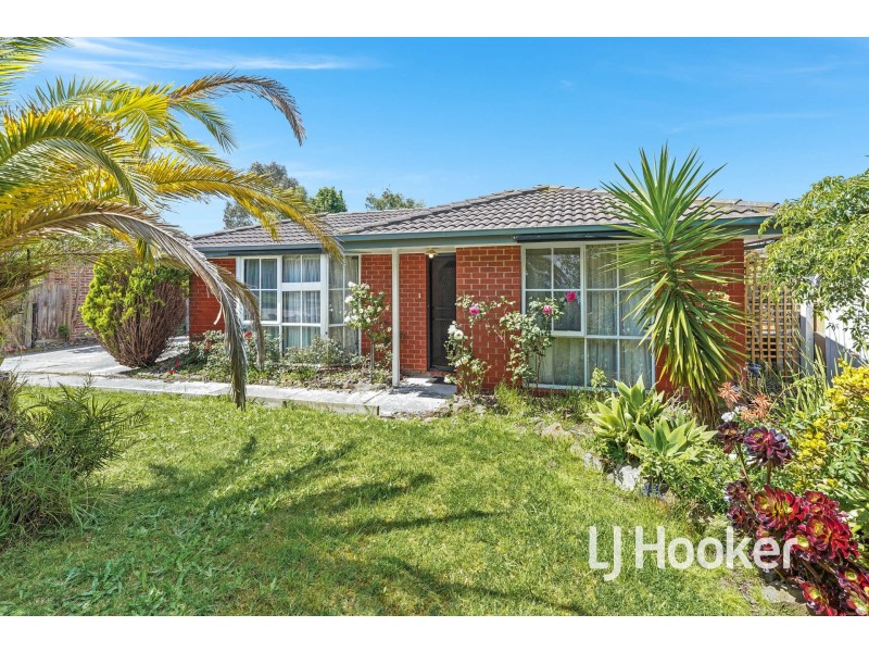 3 Anita Place, Pakenham VIC 3810
