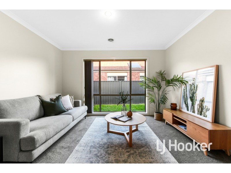 5 Sarton Link, Pakenham VIC 3810
