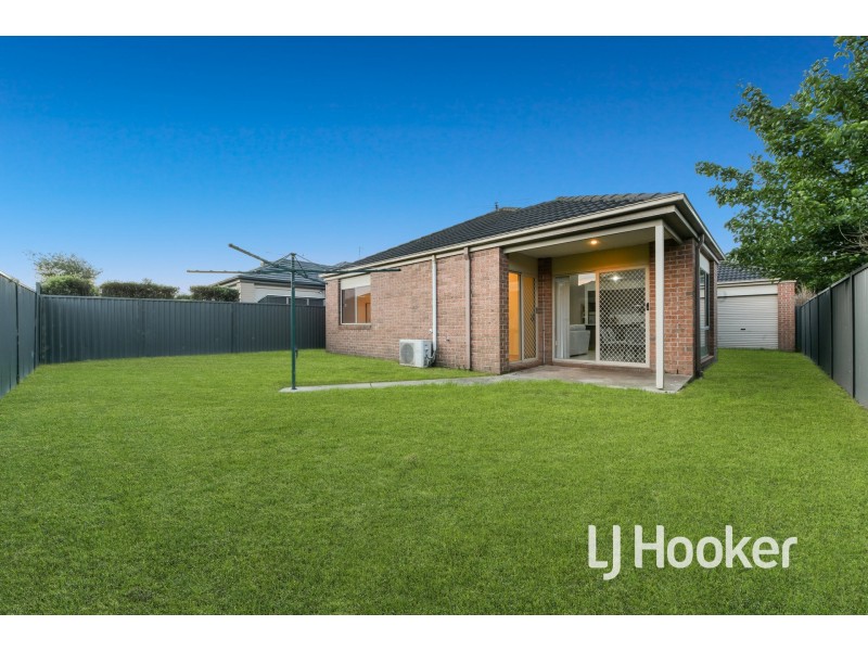 5 Sarton Link, Pakenham VIC 3810