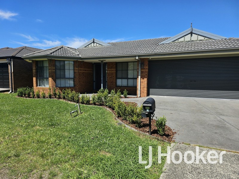 6 Mikasa Place, Pakenham VIC 3810