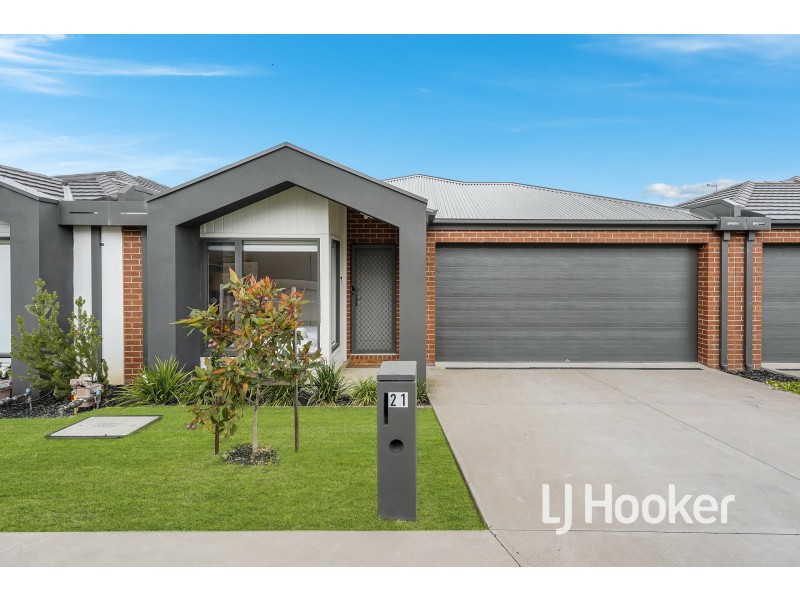 21 Expedition Circuit, Pakenham VIC 3810