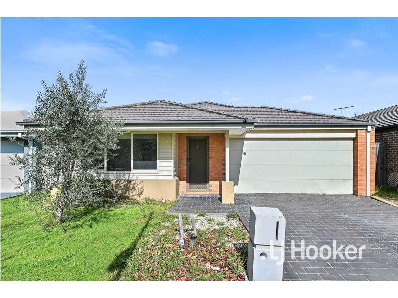 23 Markbeech Cres, Officer VIC 3809