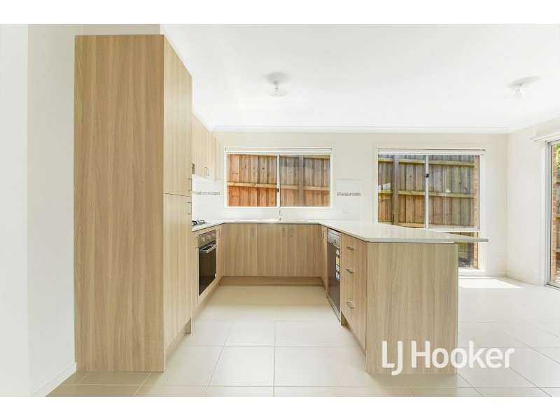 6 Telford Circuit, Drouin VIC 3818