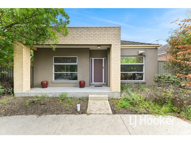 21 Egret Way, Pakenham VIC 3810