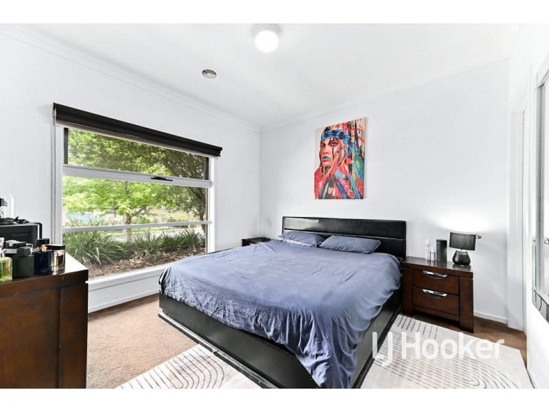 21 Egret Way, Pakenham VIC 3810