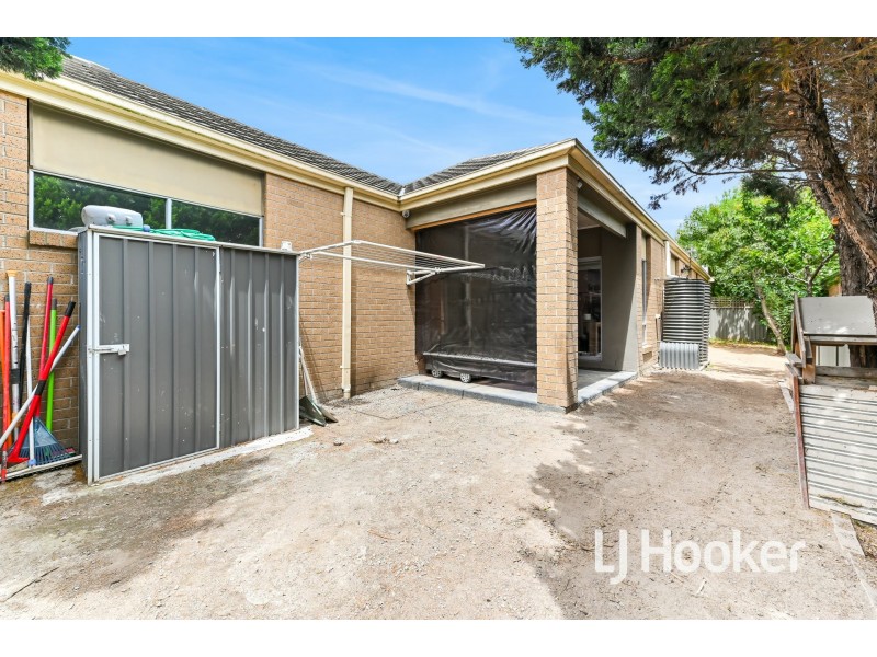 21 Egret Way, Pakenham VIC 3810