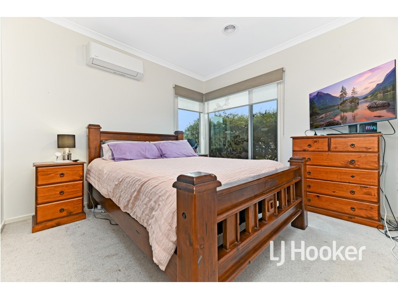 15 Longmeadow Road, Officer VIC 3809