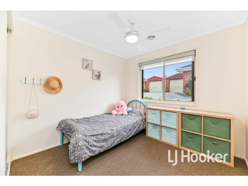 4/38-40 Tuscany Rise, Pakenham VIC 3810