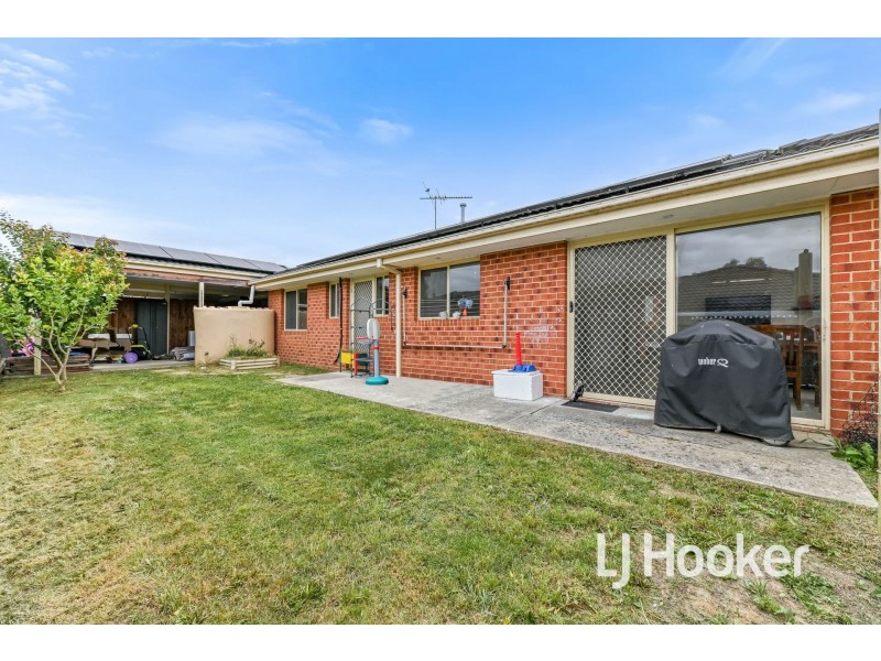 4/38-40 Tuscany Rise, Pakenham VIC 3810